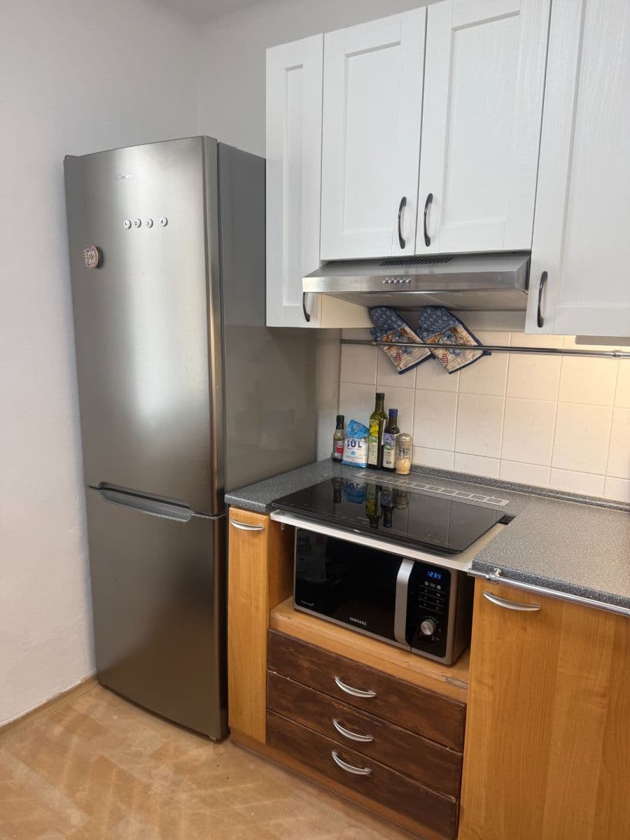 Prenájom bytu 1-izbový 31 m², Křivoklátská, Praha, Praha Prenájom bytu 1-izbový 31 m², Křivoklátská, Praha, Praha