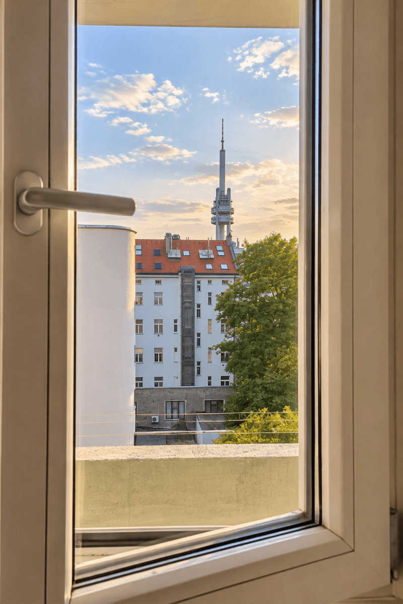 Prenájom bytu 2-izbový 44 m², Jičínská, Praha, Praha Prenájom bytu 2-izbový 44 m², Jičínská, Praha, Praha