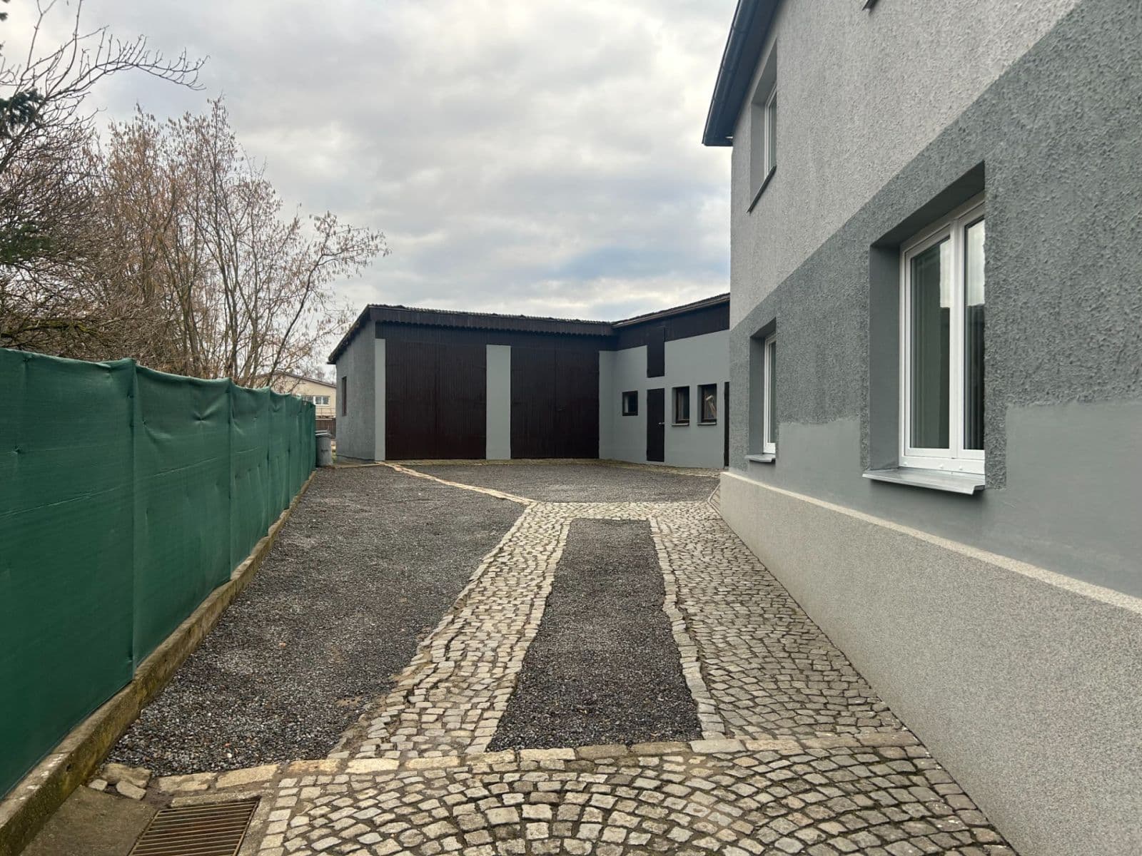 Prenájom bytu 3-izbový 100 m², Skrýšovská, Pelhřimov, Kraj Vysočina Prenájom bytu 3-izbový 100 m², Skrýšovská, Pelhřimov, Kraj Vysočina