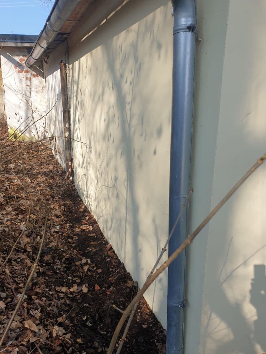 Predaj garáže 15 m², Příkopní, Karlovy Vary, Karlovarský kraj Predaj garáže 15 m², Příkopní, Karlovy Vary, Karlovarský kraj