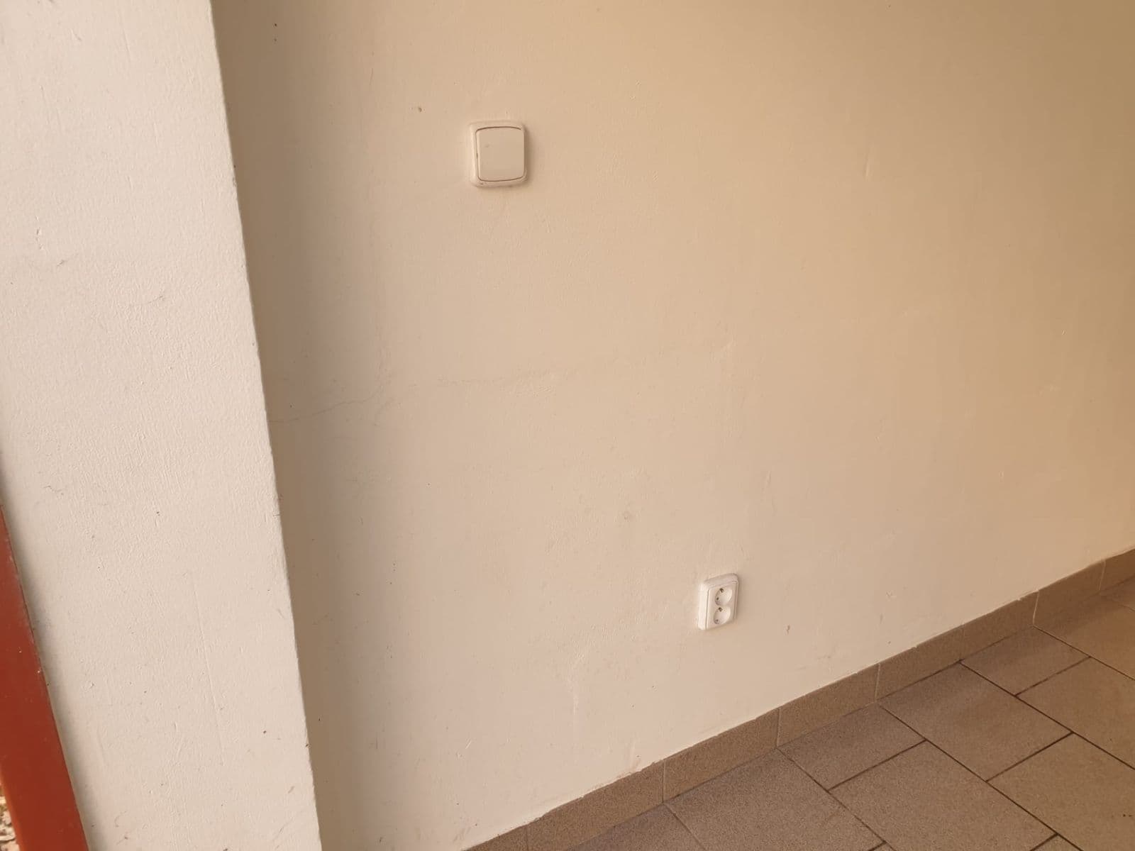 Predaj garáže 15 m², Příkopní, Karlovy Vary, Karlovarský kraj Predaj garáže 15 m², Příkopní, Karlovy Vary, Karlovarský kraj