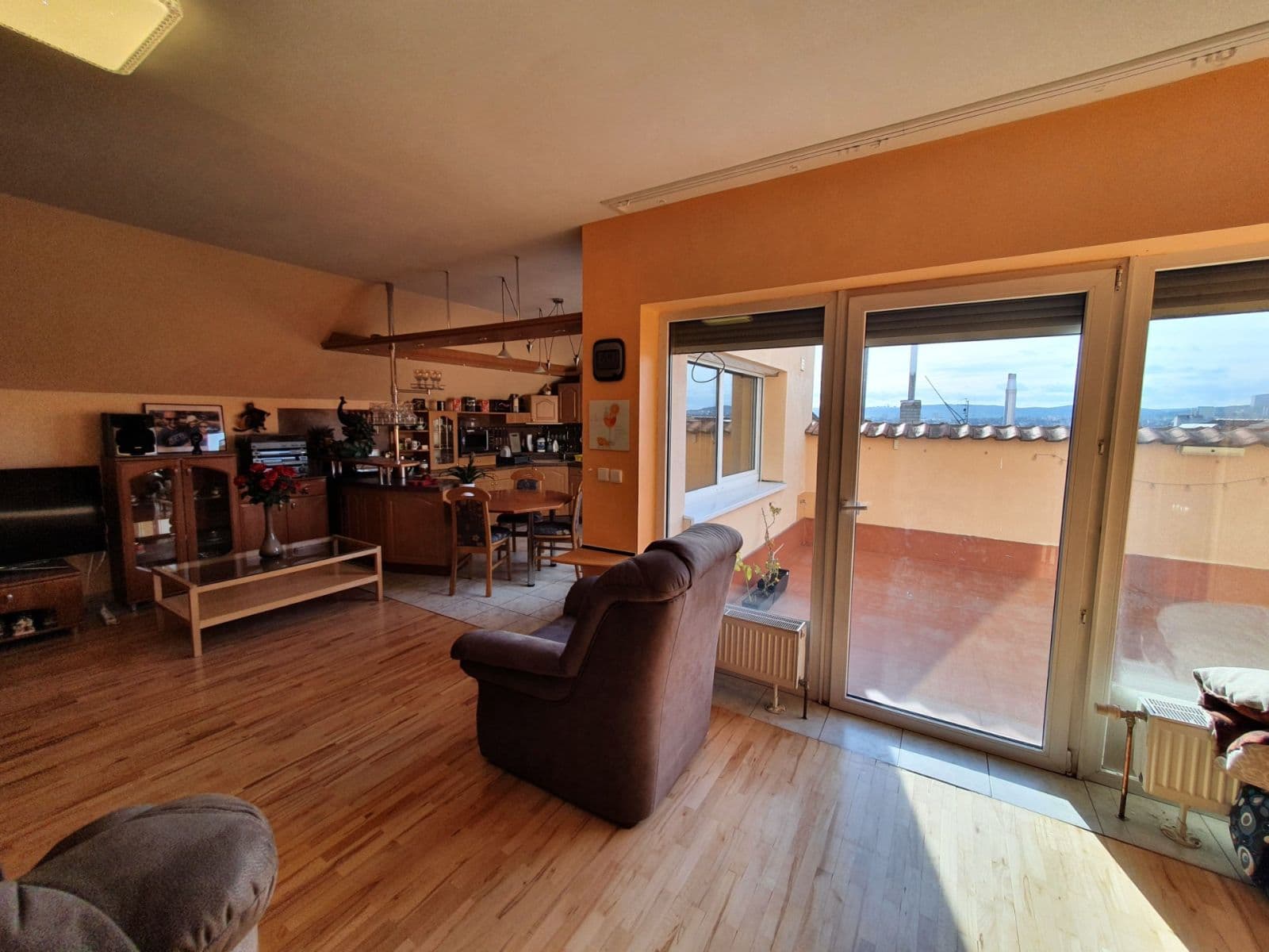 Prenájom bytu 1-izbový 24 m², Kosatcová, Brno, Jihomoravský kraj Prenájom bytu 1-izbový 24 m², Kosatcová, Brno, Jihomoravský kraj