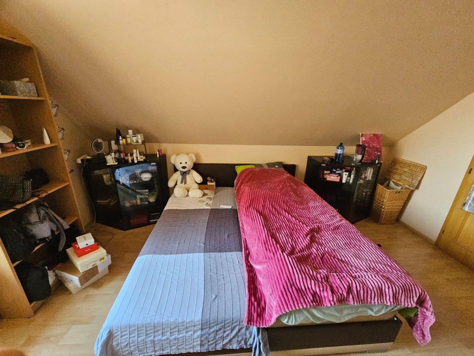 Prenájom bytu 1-izbový 24 m², Kosatcová, Brno, Jihomoravský kraj Prenájom bytu 1-izbový 24 m², Kosatcová, Brno, Jihomoravský kraj