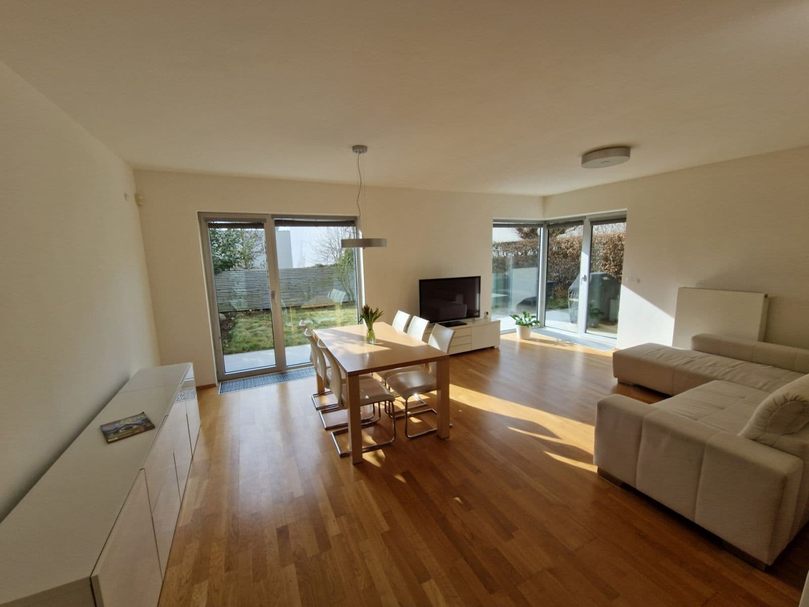 Predaj domu 125 m², pozemek 185 m², Terasy IV, Unhošť, Středočeský kraj Predaj domu 125 m², pozemek 185 m², Terasy IV, Unhošť, Středočeský kraj