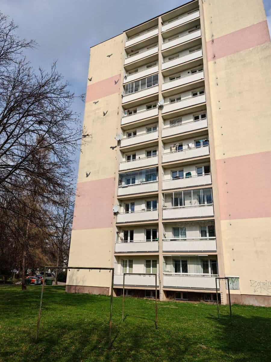 Prenájom bytu 1-izbový 38 m², Haškova, Opava, Moravskoslezský kraj Prenájom bytu 1-izbový 38 m², Haškova, Opava, Moravskoslezský kraj