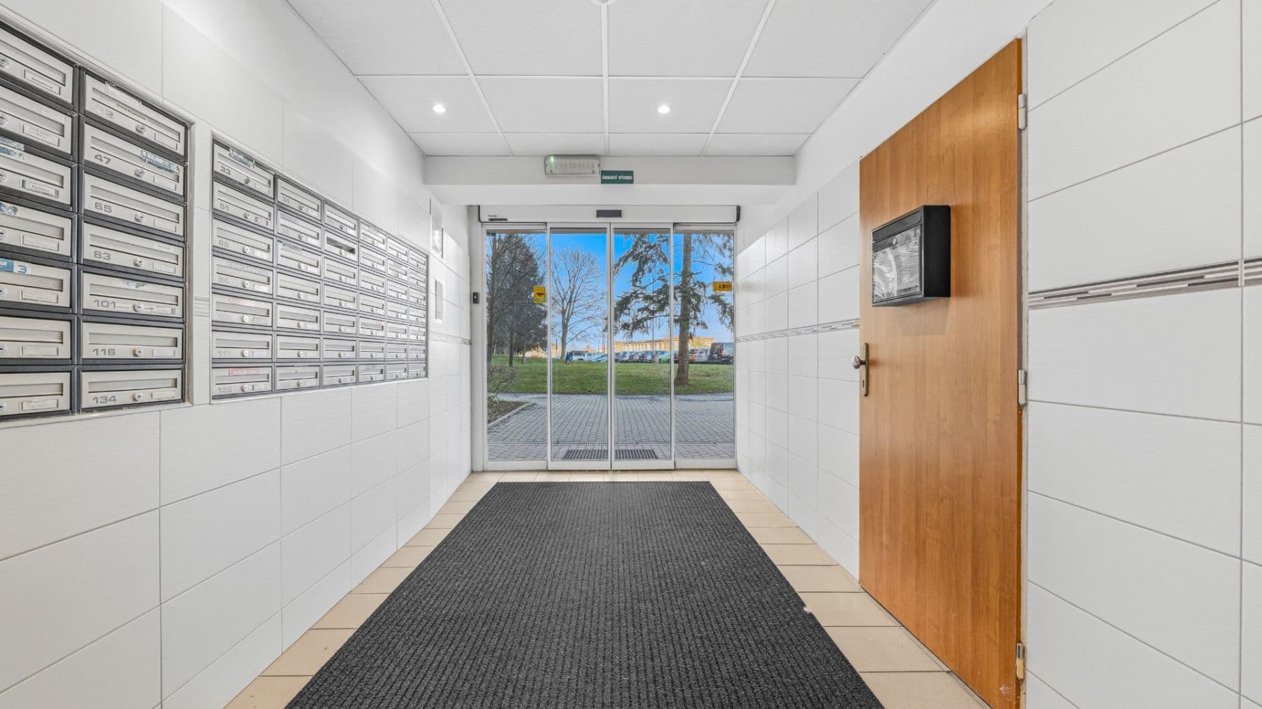 Predaj bytu 2-izbový 44 m², Vlastina, Praha, Praha Predaj bytu 2-izbový 44 m², Vlastina, Praha, Praha