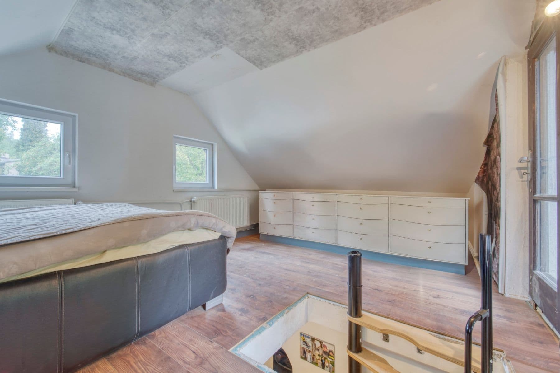 Predaj rekreačného objektu 51 m², pozemek 385 m², Psáry, Středočeský kraj Predaj rekreačného objektu 51 m², pozemek 385 m², Psáry, Středočeský kraj