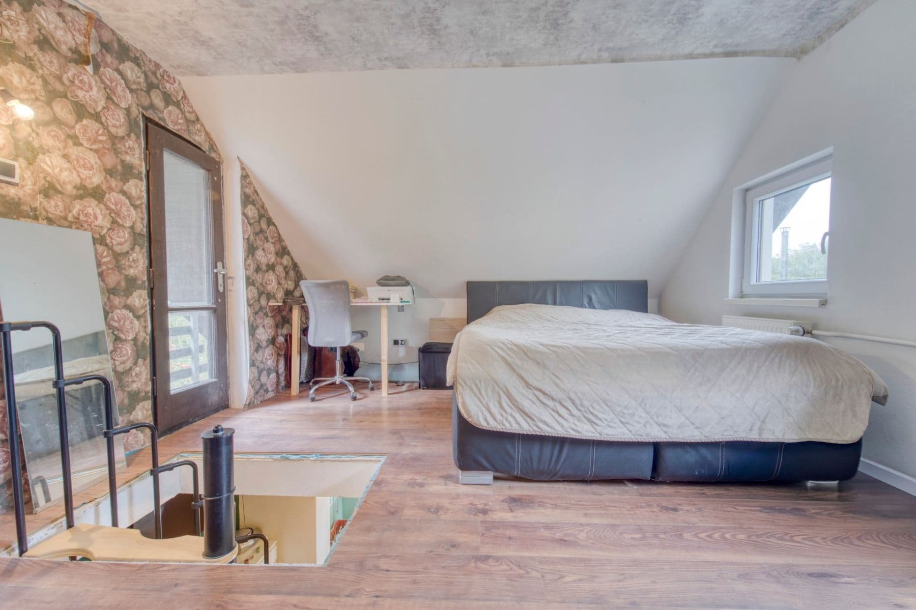 Predaj rekreačného objektu 51 m², pozemek 385 m², Psáry, Středočeský kraj Predaj rekreačného objektu 51 m², pozemek 385 m², Psáry, Středočeský kraj