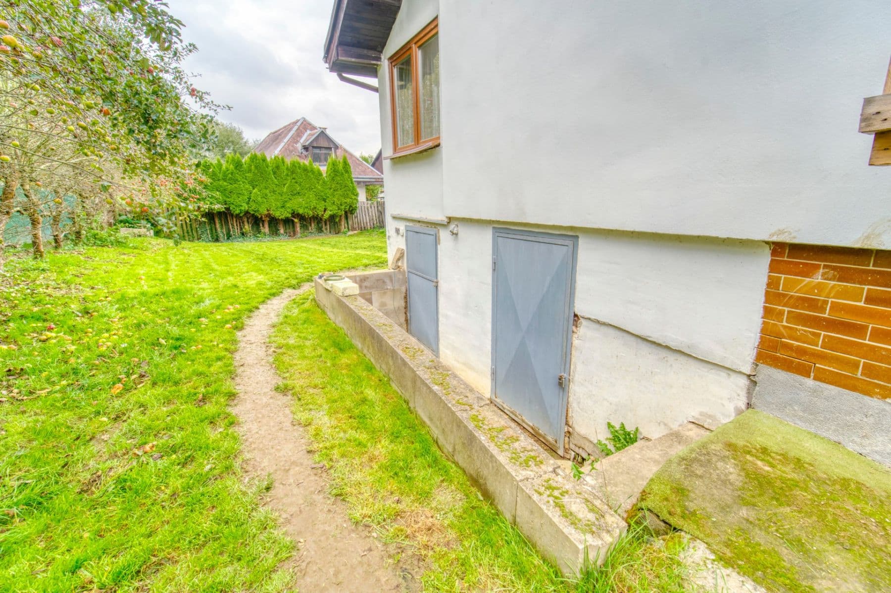 Predaj rekreačného objektu 51 m², pozemek 385 m², Psáry, Středočeský kraj Predaj rekreačného objektu 51 m², pozemek 385 m², Psáry, Středočeský kraj