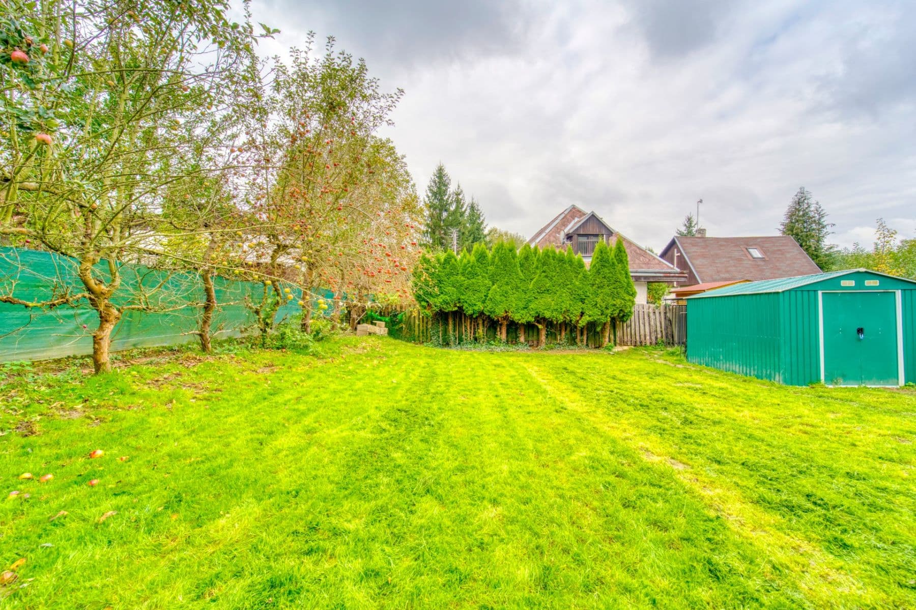 Predaj rekreačného objektu 51 m², pozemek 385 m², Psáry, Středočeský kraj Predaj rekreačného objektu 51 m², pozemek 385 m², Psáry, Středočeský kraj