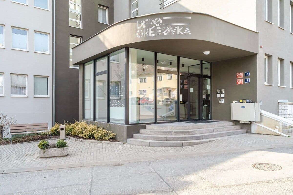 Prenájom bytu 27 m², Perucká, Praha, Praha Prenájom bytu 27 m², Perucká, Praha, Praha