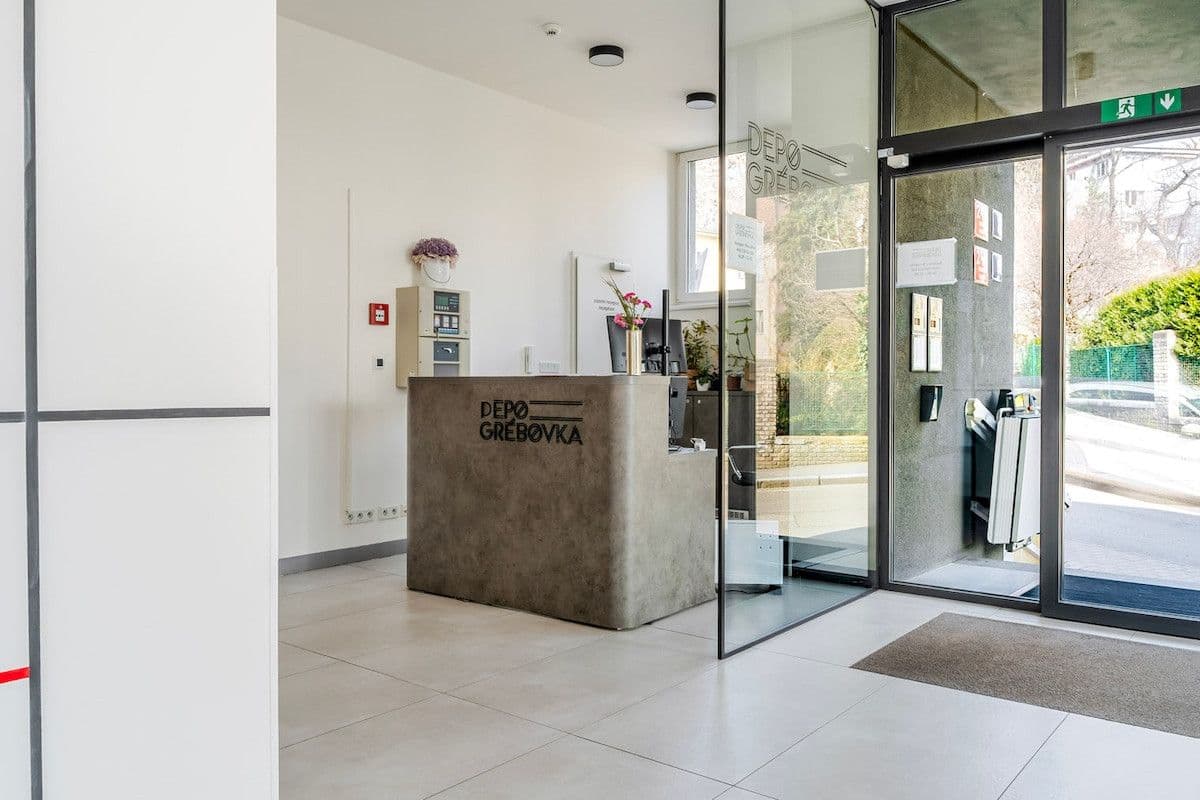 Prenájom bytu 27 m², Perucká, Praha, Praha Prenájom bytu 27 m², Perucká, Praha, Praha