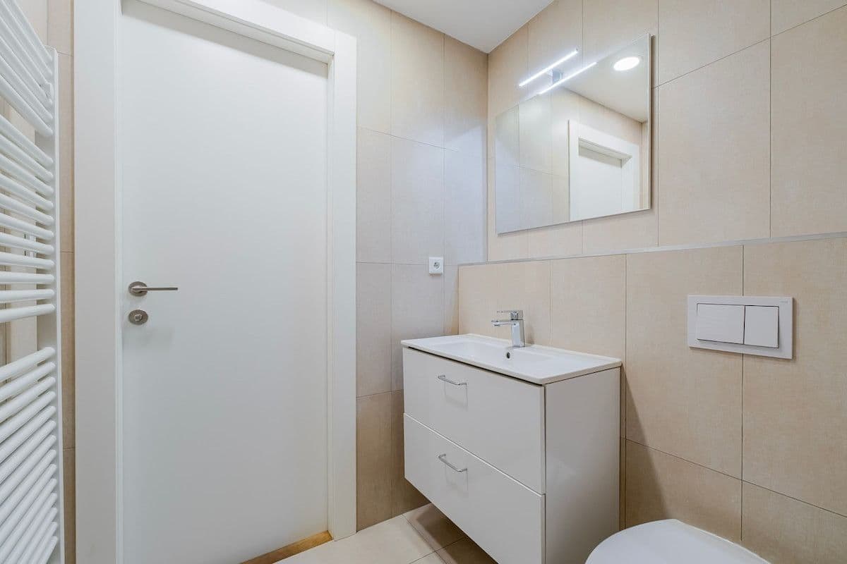 Prenájom bytu 27 m², Perucká, Praha, Praha Prenájom bytu 27 m², Perucká, Praha, Praha