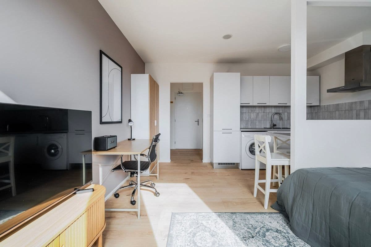 Prenájom bytu 27 m², Perucká, Praha, Praha Prenájom bytu 27 m², Perucká, Praha, Praha