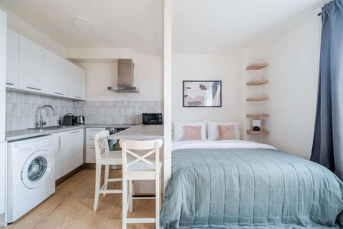 Prenájom bytu 27 m², Perucká, Praha, Praha Prenájom bytu 27 m², Perucká, Praha, Praha