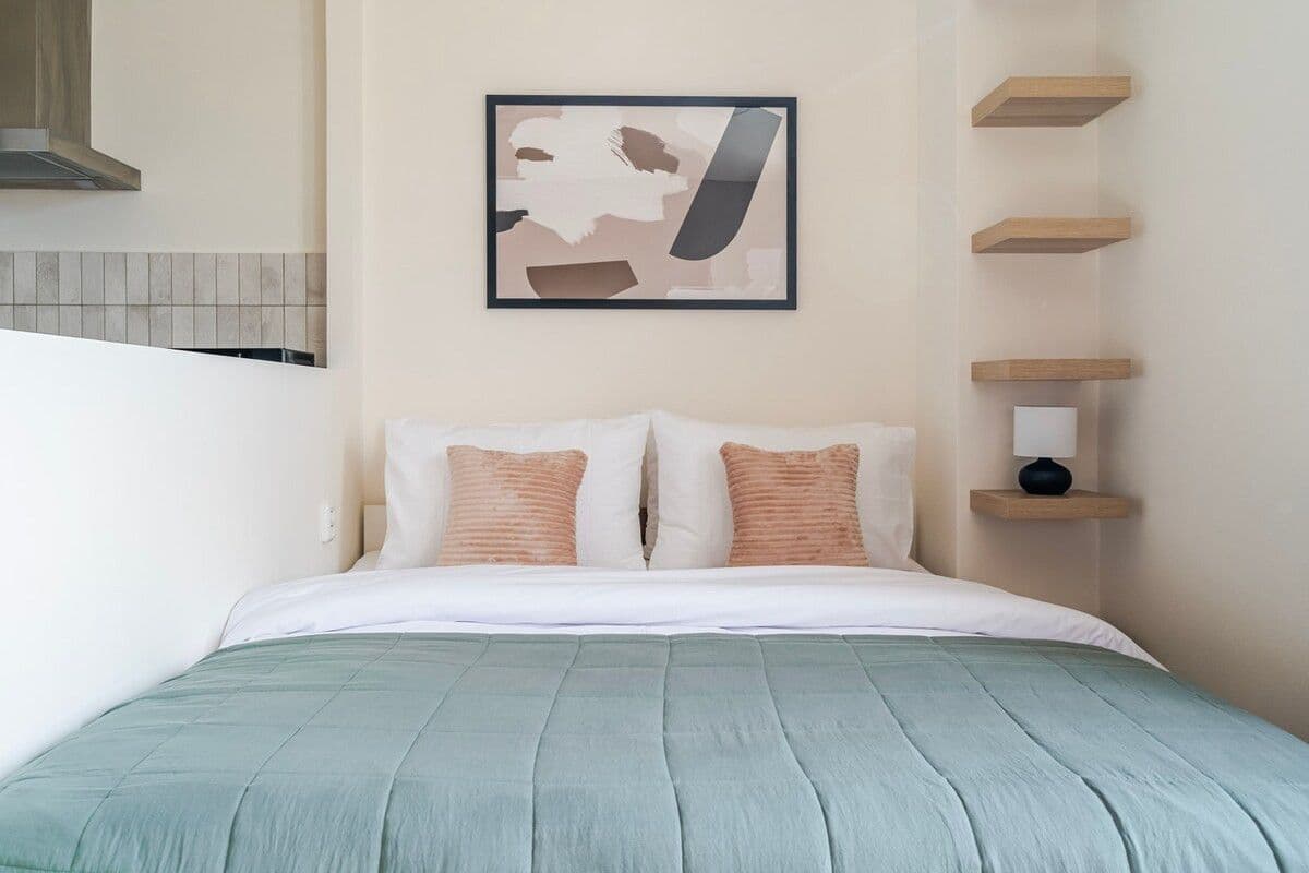 Prenájom bytu 27 m², Perucká, Praha, Praha Prenájom bytu 27 m², Perucká, Praha, Praha