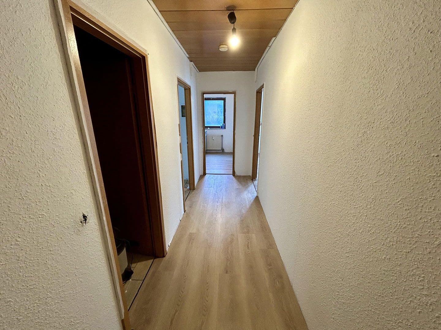 Prenájom bytu 2-izbový 60 m², Altendorfer Straße 364, Essen, Severné Porýnie - Westfálsko Prenájom bytu 2-izbový 60 m², Altendorfer Straße 364, Essen, Severné Porýnie - Westfálsko