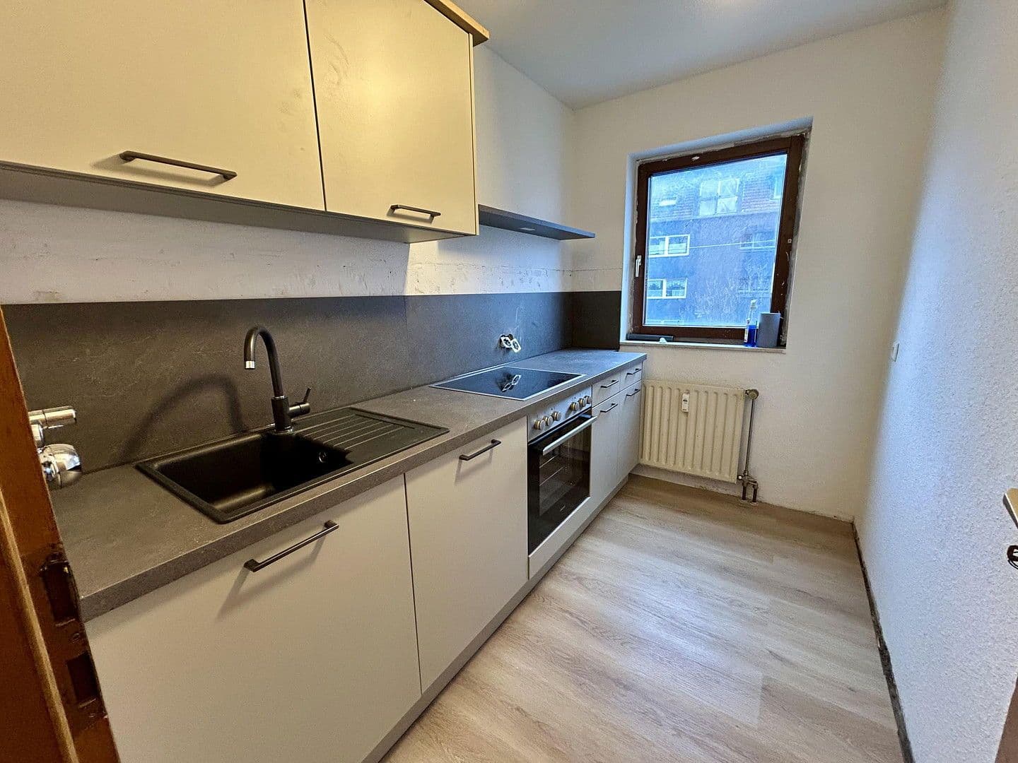 Prenájom bytu 2-izbový 60 m², Altendorfer Straße 364, Essen, Severné Porýnie - Westfálsko Prenájom bytu 2-izbový 60 m², Altendorfer Straße 364, Essen, Severné Porýnie - Westfálsko