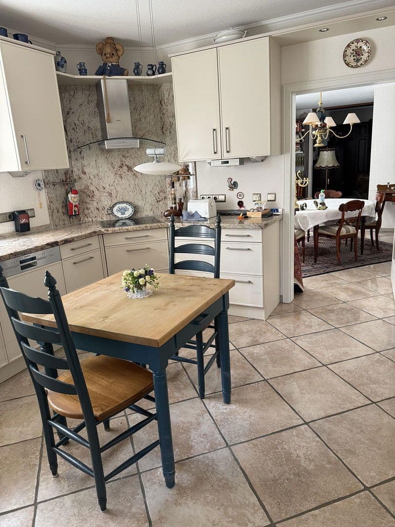 Predaj domu 180 m², pozemek 659 m², Bad Zwischenahn, Dolné Sasko Predaj domu 180 m², pozemek 659 m², Bad Zwischenahn, Dolné Sasko