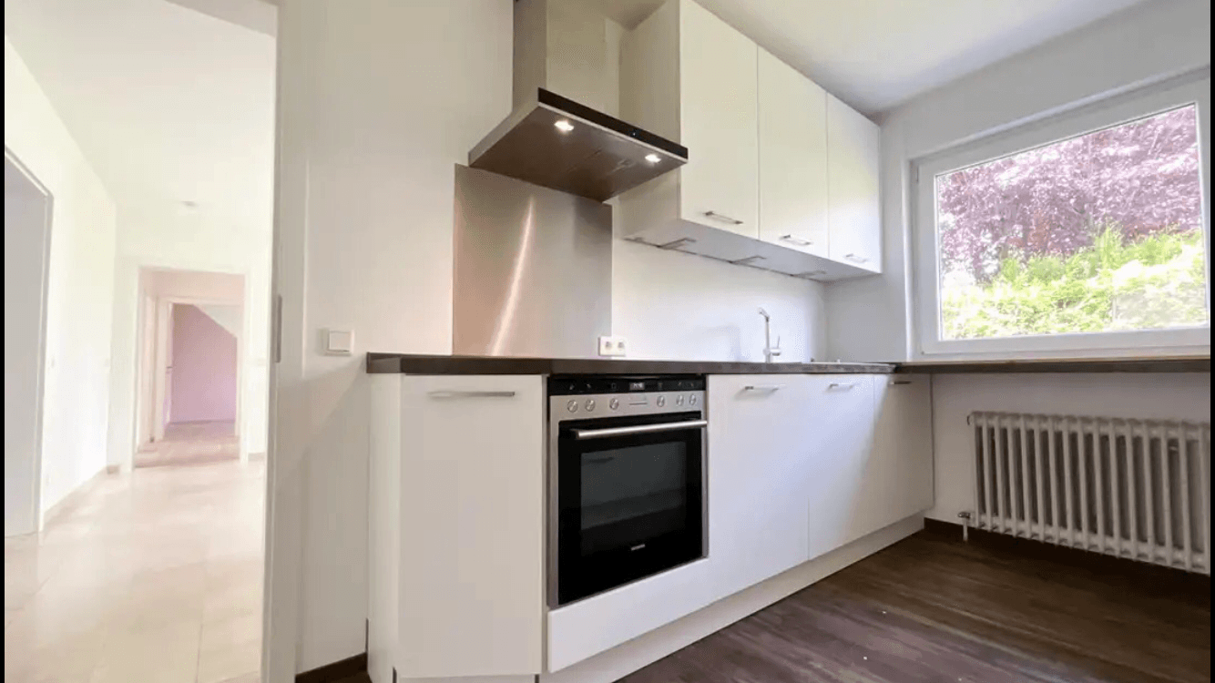 Prenájom domu 130 m², pozemek 450 m², Bad Soden am Taunus, Hesensko Prenájom domu 130 m², pozemek 450 m², Bad Soden am Taunus, Hesensko