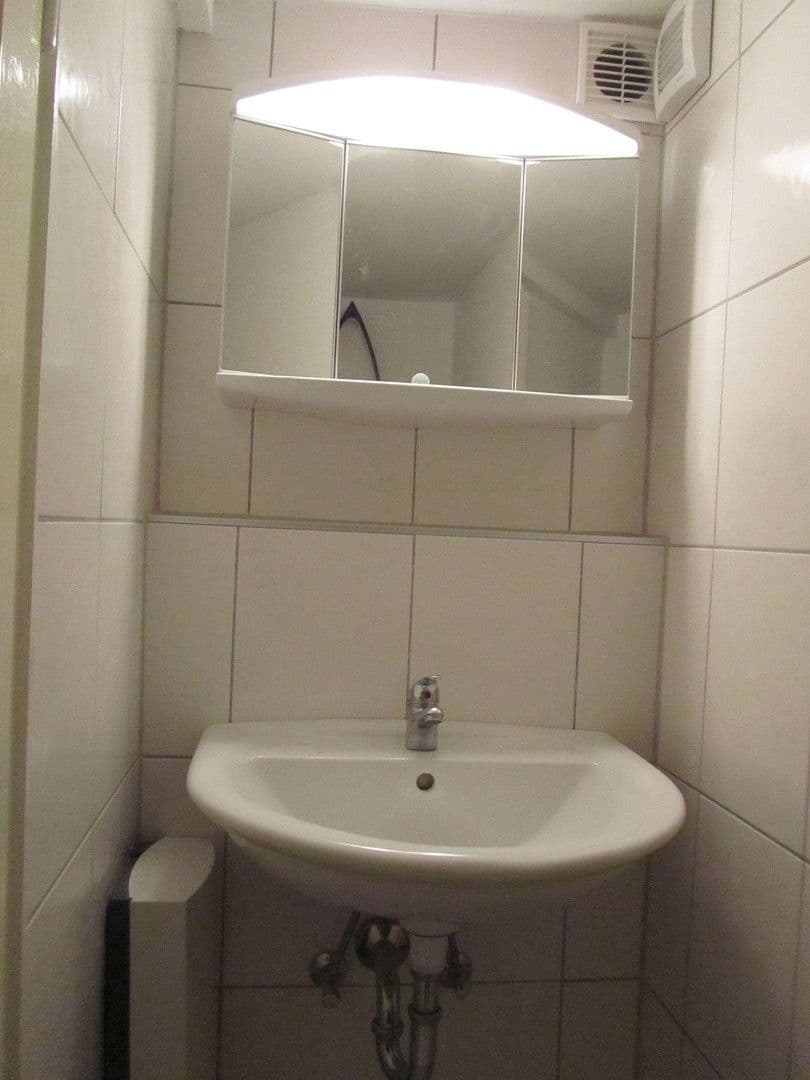 Prenájom bytu 1-izbový 25 m², Braunschweig, Dolné Sasko Prenájom bytu 1-izbový 25 m², Braunschweig, Dolné Sasko