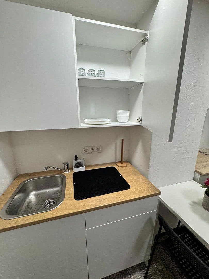 Prenájom bytu 21 m², Blumenstraße 51, Fürth, Bavorsko Prenájom bytu 21 m², Blumenstraße 51, Fürth, Bavorsko