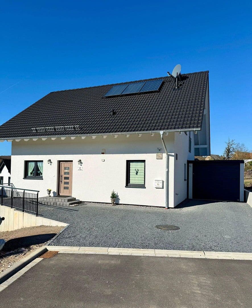 Predaj domu 144 m², pozemek 562 m², Auf Schildrig, Bad Münstereifel, Severné Porýnie - Westfálsko Predaj domu 144 m², pozemek 562 m², Auf Schildrig, Bad Münstereifel, Severné Porýnie - Westfálsko