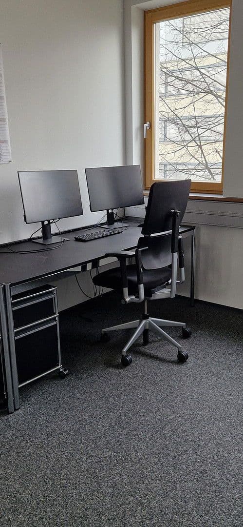 Prenájom kancelárie 380 m², Dieselstr. 10, Ditzingen, Bádensko-Wurttembersko Prenájom kancelárie 380 m², Dieselstr. 10, Ditzingen, Bádensko-Wurttembersko