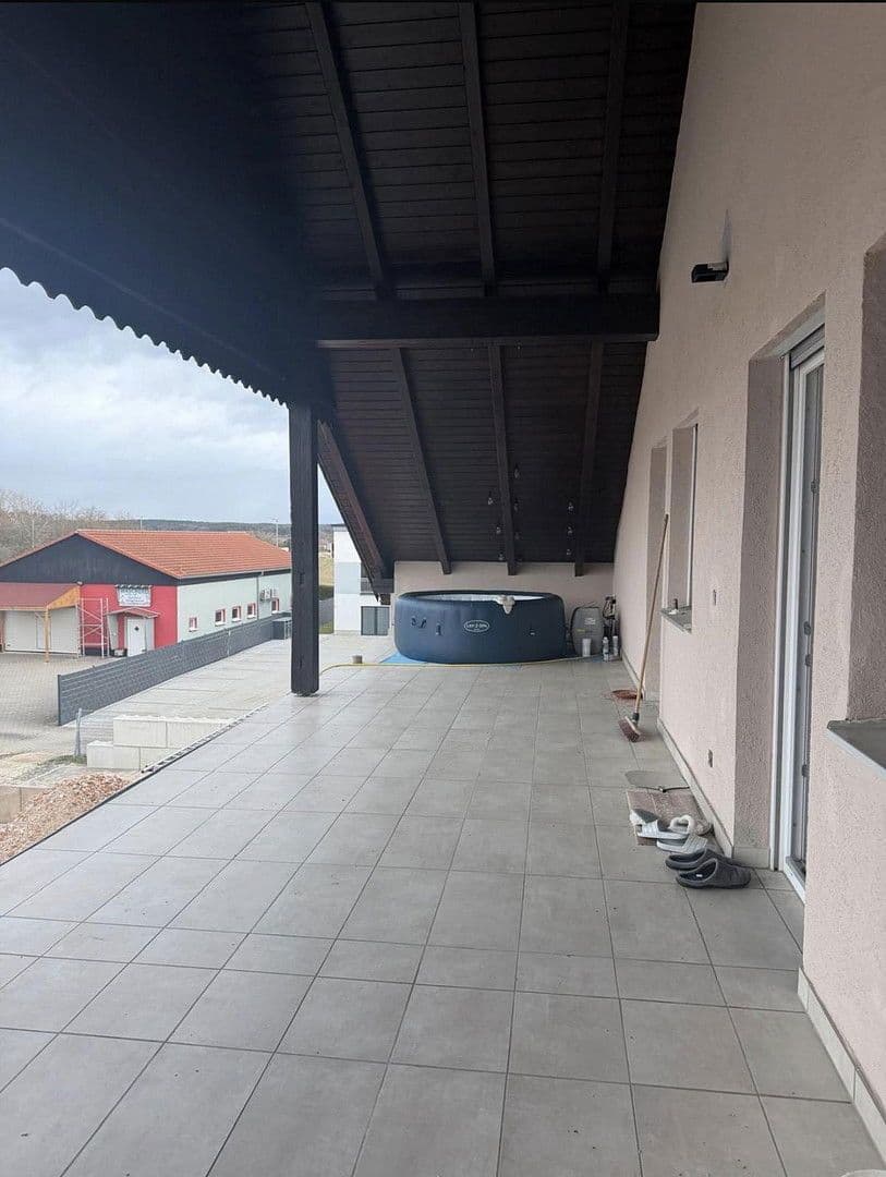 Prenájom bytu 3-izbový 130 m², Am Antoniweiher 4, Oberreichenbach, Bavorsko Prenájom bytu 3-izbový 130 m², Am Antoniweiher 4, Oberreichenbach, Bavorsko