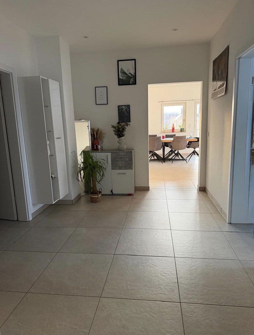 Prenájom bytu 3-izbový 130 m², Am Antoniweiher 4, Oberreichenbach, Bavorsko Prenájom bytu 3-izbový 130 m², Am Antoniweiher 4, Oberreichenbach, Bavorsko