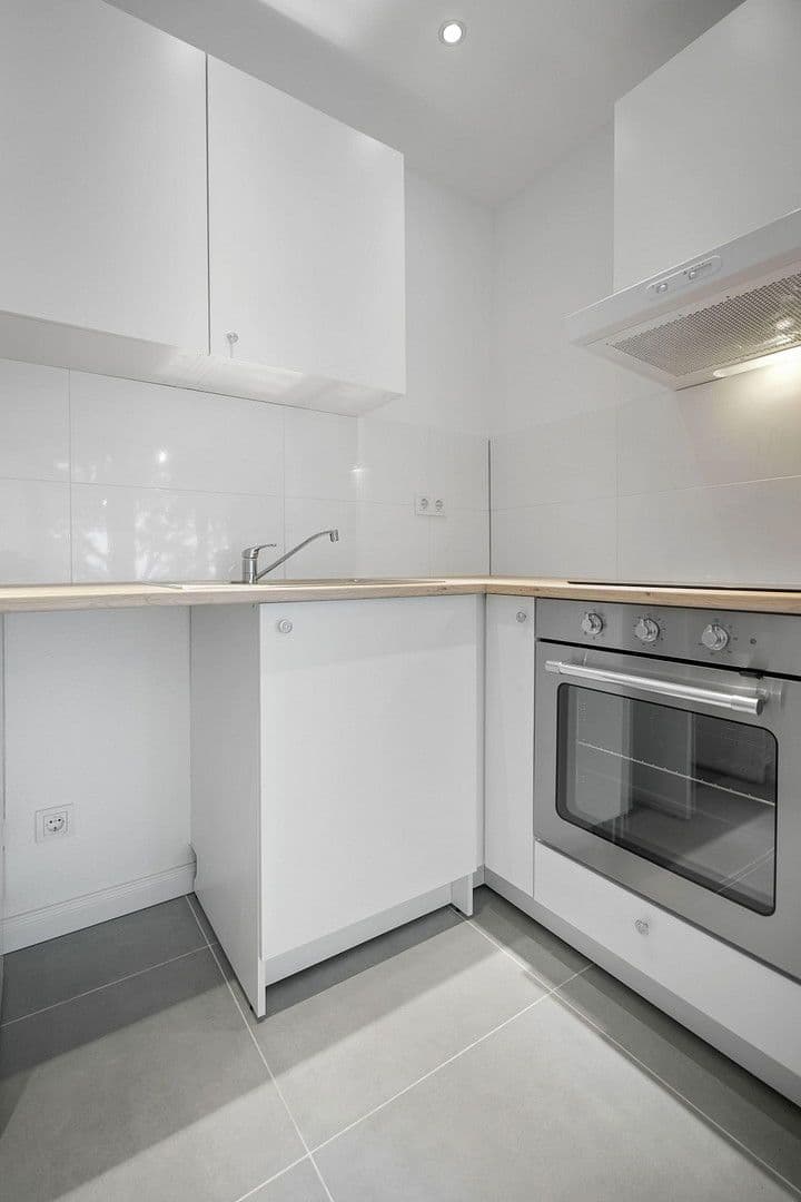 Prenájom bytu 2-izbový 36 m², An der Christuskirche 19, Hannover, Dolné Sasko Prenájom bytu 2-izbový 36 m², An der Christuskirche 19, Hannover, Dolné Sasko