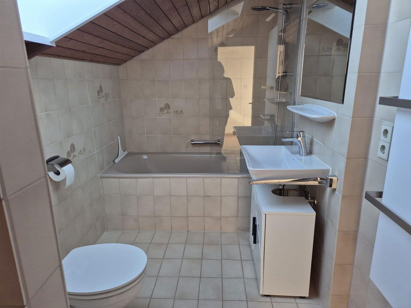 Prenájom bytu 3-izbový 70 m², Schubertweg 6, Waldenbuch, Bádensko-Wurttembersko Prenájom bytu 3-izbový 70 m², Schubertweg 6, Waldenbuch, Bádensko-Wurttembersko