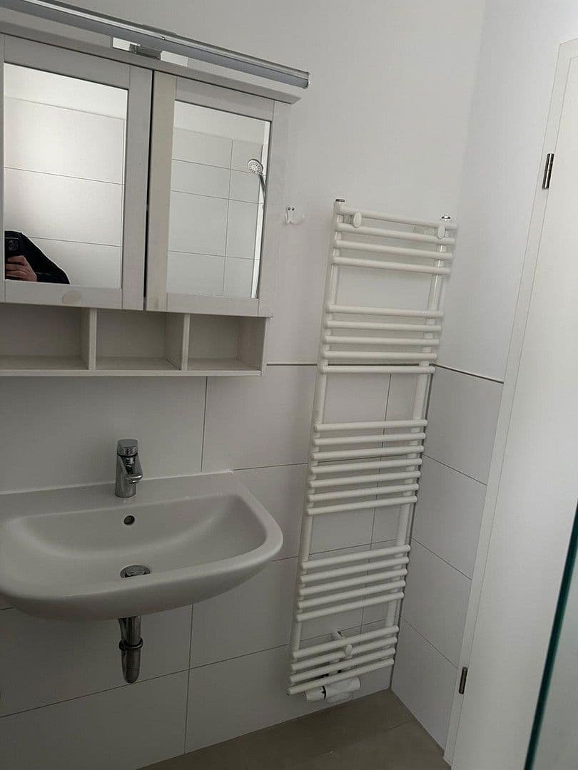 Prenájom bytu 2-izbový 45 m², Esserstr., Köln, Severné Porýnie - Westfálsko Prenájom bytu 2-izbový 45 m², Esserstr., Köln, Severné Porýnie - Westfálsko