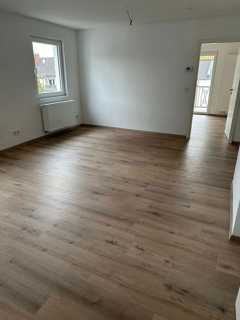 Prenájom bytu 2-izbový 45 m², Esserstr., Köln, Severné Porýnie - Westfálsko Prenájom bytu 2-izbový 45 m², Esserstr., Köln, Severné Porýnie - Westfálsko