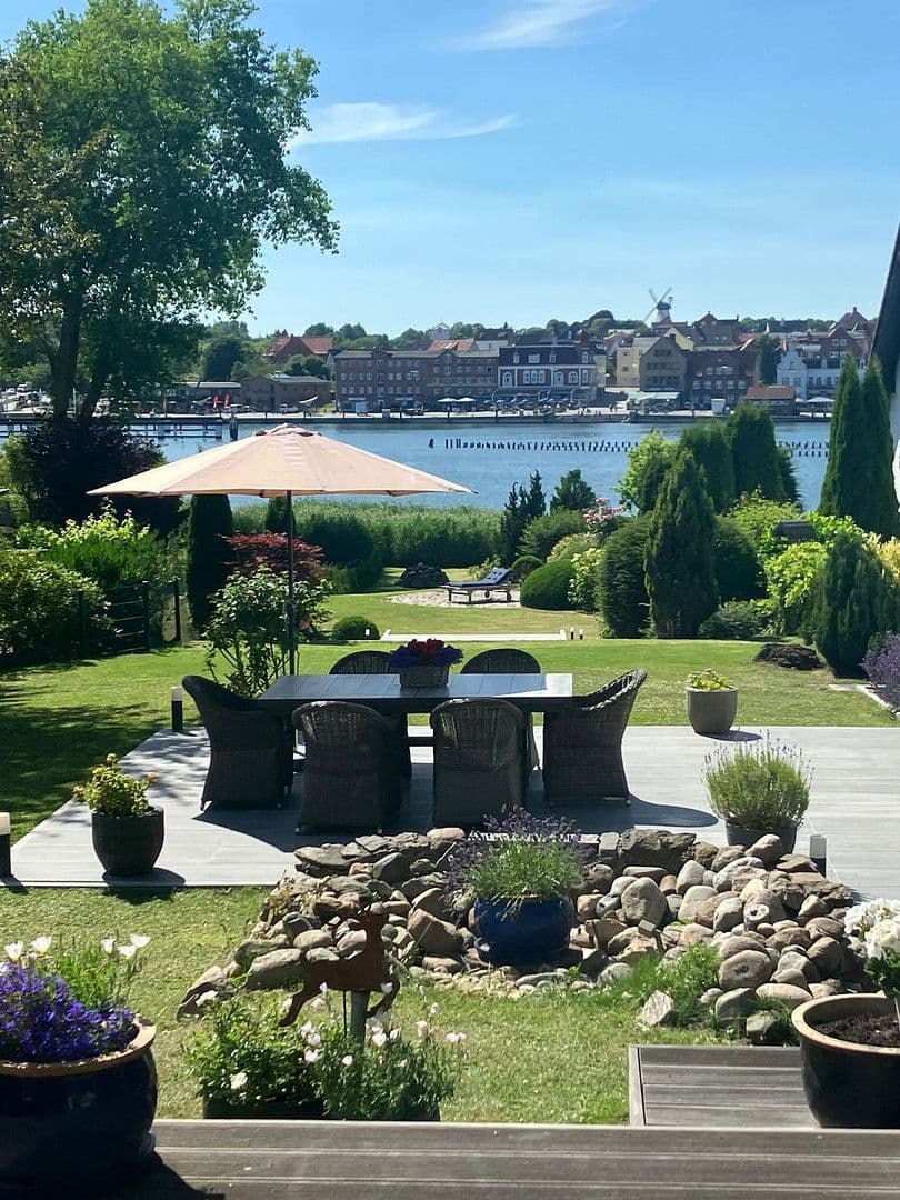 Predaj domu 146 m², pozemek 1.730 m², Kappeln, Šlezvicko-Holštajnsko Predaj domu 146 m², pozemek 1.730 m², Kappeln, Šlezvicko-Holštajnsko