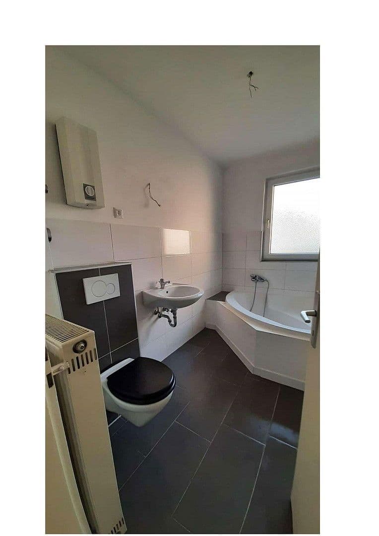 Prenájom bytu 1-izbový 31 m², Neumühler Str. 33, Duisburg, Severné Porýnie - Westfálsko Prenájom bytu 1-izbový 31 m², Neumühler Str. 33, Duisburg, Severné Porýnie - Westfálsko