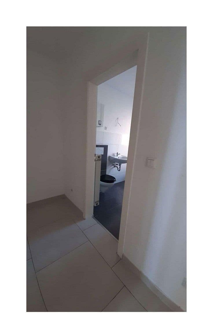 Prenájom bytu 1-izbový 31 m², Neumühler Str. 33, Duisburg, Severné Porýnie - Westfálsko Prenájom bytu 1-izbový 31 m², Neumühler Str. 33, Duisburg, Severné Porýnie - Westfálsko