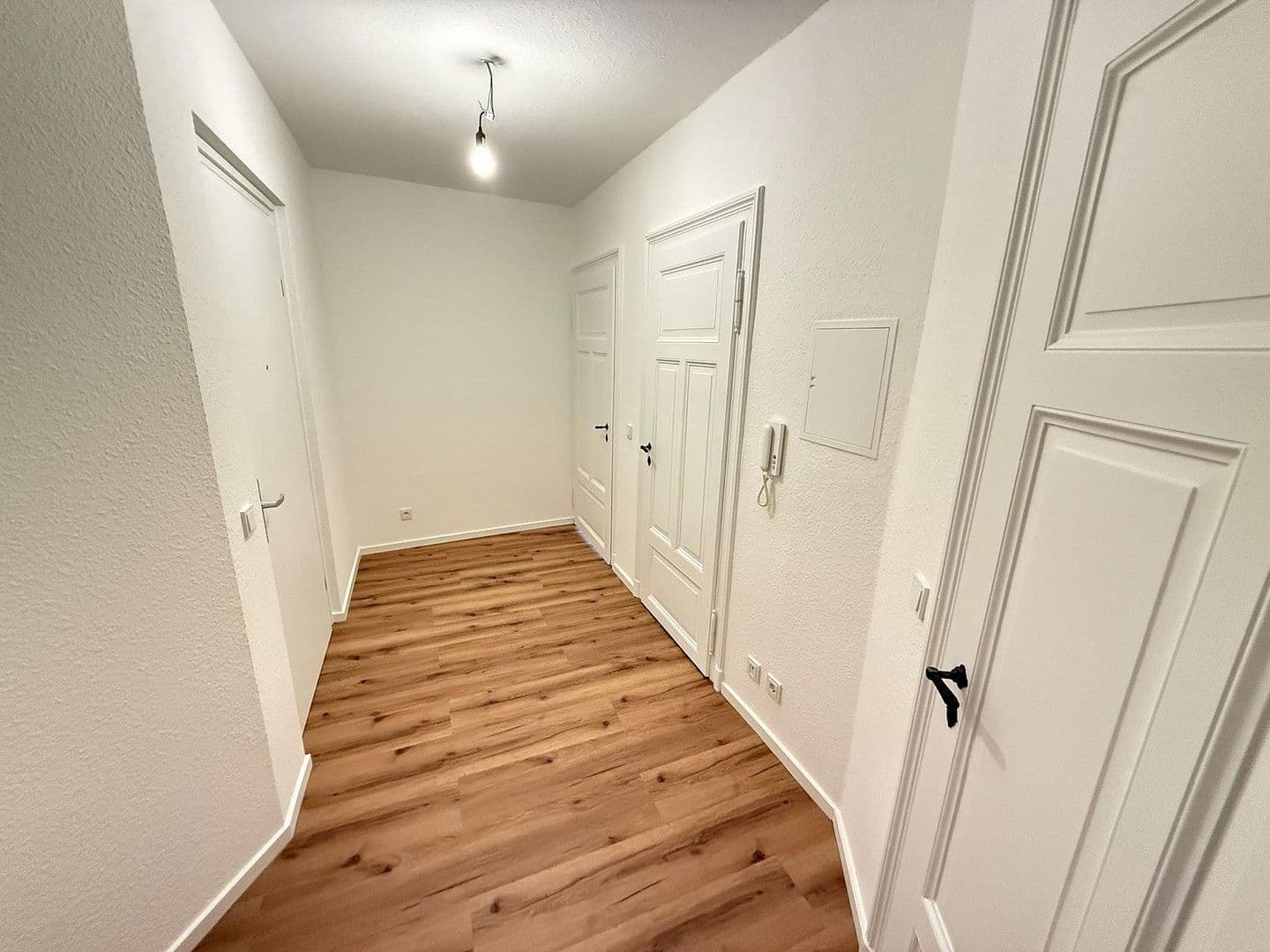 Prenájom bytu 3-izbový 68 m², Gambrinusstraße 16, Dresden, Sasko Prenájom bytu 3-izbový 68 m², Gambrinusstraße 16, Dresden, Sasko