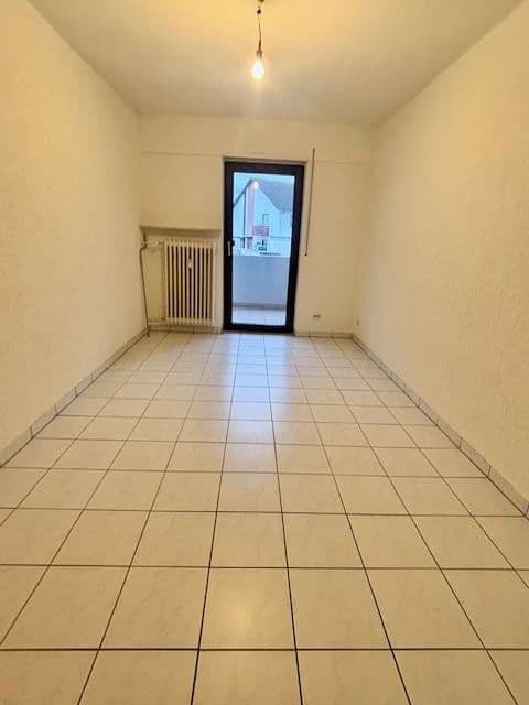 Prenájom bytu 3-izbový 94 m², Schwetzingen, Bádensko-Wurttembersko Prenájom bytu 3-izbový 94 m², Schwetzingen, Bádensko-Wurttembersko