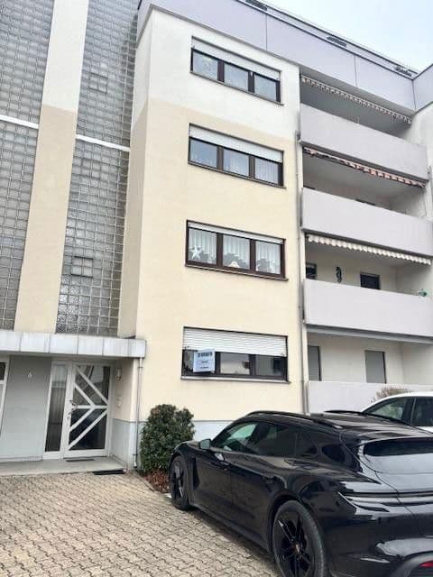 Prenájom bytu 3-izbový 94 m², Schwetzingen, Bádensko-Wurttembersko Prenájom bytu 3-izbový 94 m², Schwetzingen, Bádensko-Wurttembersko