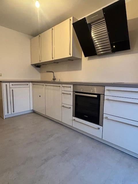 Prenájom bytu 3-izbový 94 m², Schwetzingen, Bádensko-Wurttembersko Prenájom bytu 3-izbový 94 m², Schwetzingen, Bádensko-Wurttembersko