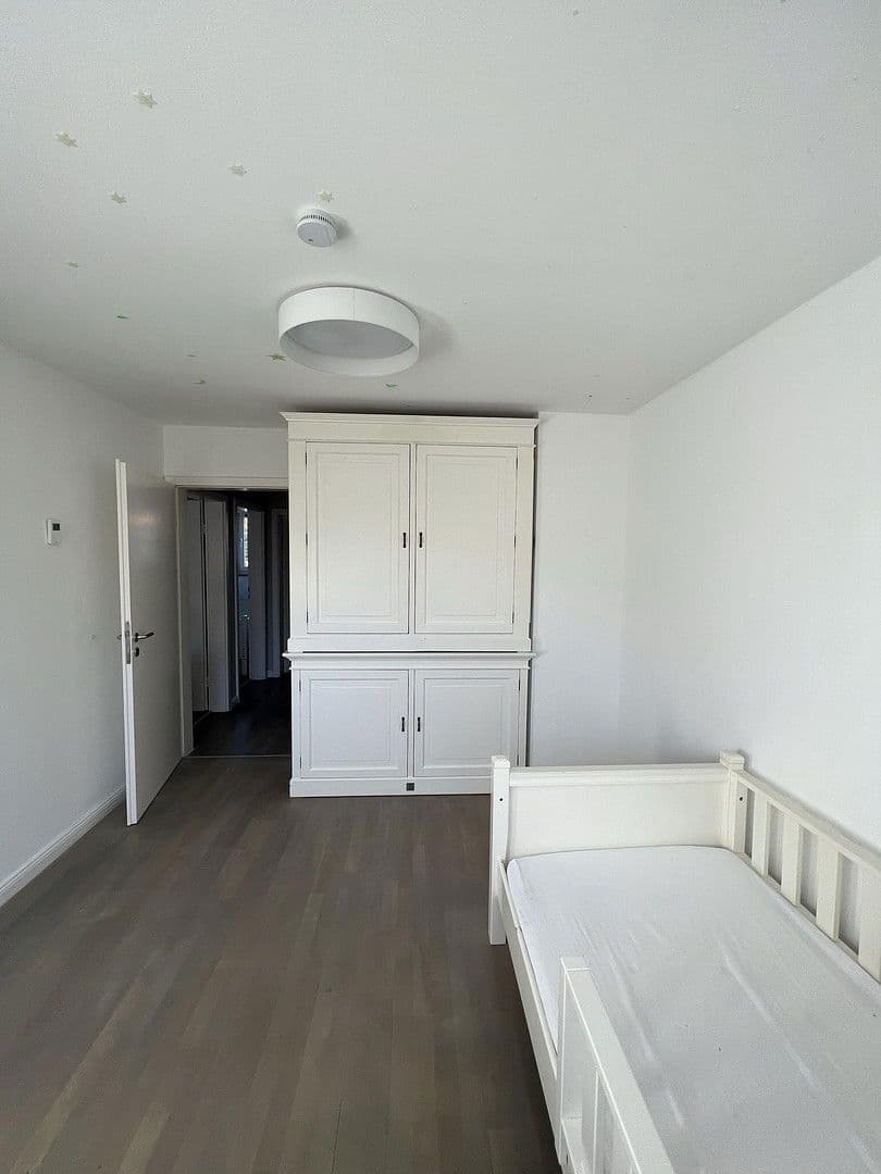 Predaj domu 151 m², pozemek 221 m², München, Bavorsko Predaj domu 151 m², pozemek 221 m², München, Bavorsko