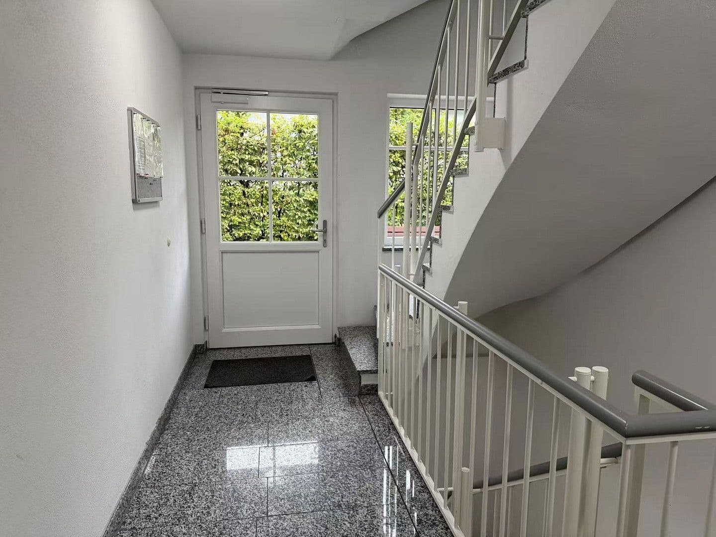 Predaj bytu 3-izbový 103 m², München, Bavorsko Predaj bytu 3-izbový 103 m², München, Bavorsko