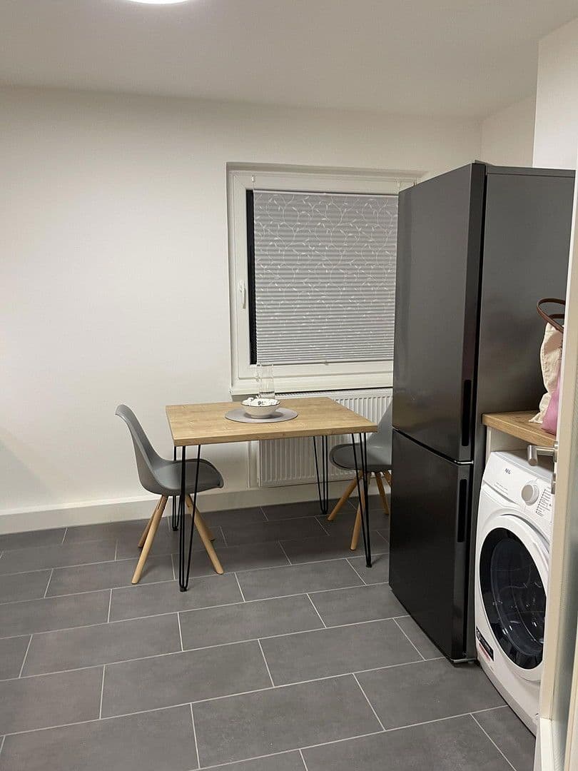 Prenájom bytu 2-izbový 54 m², Rauenthaler Straße 11A, Wiesbaden, Hesensko Prenájom bytu 2-izbový 54 m², Rauenthaler Straße 11A, Wiesbaden, Hesensko