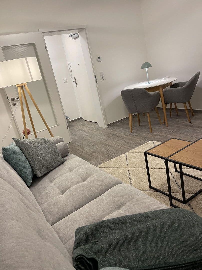 Prenájom bytu 2-izbový 54 m², Rauenthaler Straße 11A, Wiesbaden, Hesensko Prenájom bytu 2-izbový 54 m², Rauenthaler Straße 11A, Wiesbaden, Hesensko