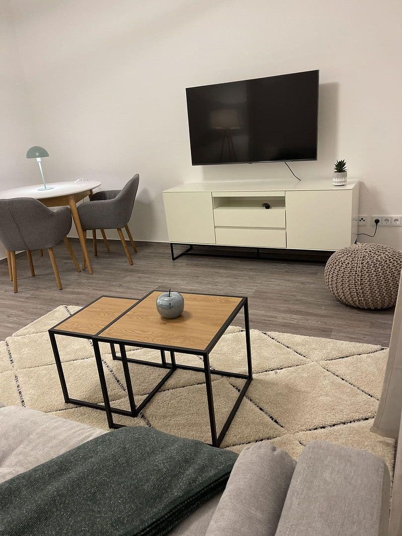 Prenájom bytu 2-izbový 54 m², Rauenthaler Straße 11A, Wiesbaden, Hesensko Prenájom bytu 2-izbový 54 m², Rauenthaler Straße 11A, Wiesbaden, Hesensko