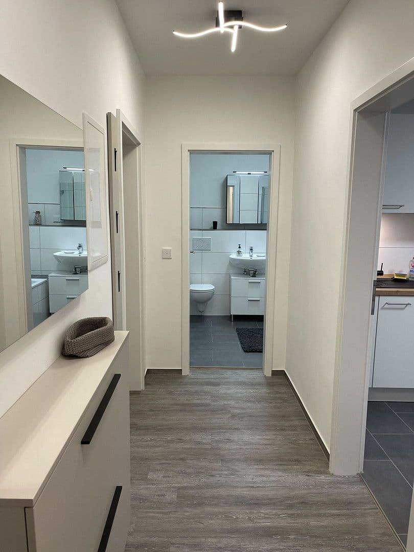 Prenájom bytu 2-izbový 54 m², Rauenthaler Straße 11A, Wiesbaden, Hesensko Prenájom bytu 2-izbový 54 m², Rauenthaler Straße 11A, Wiesbaden, Hesensko