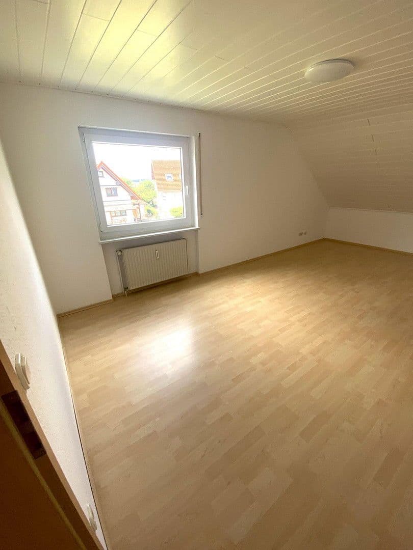 Prenájom domu 170 m², pozemek 280 m², Neidenstein, Bádensko-Wurttembersko Prenájom domu 170 m², pozemek 280 m², Neidenstein, Bádensko-Wurttembersko