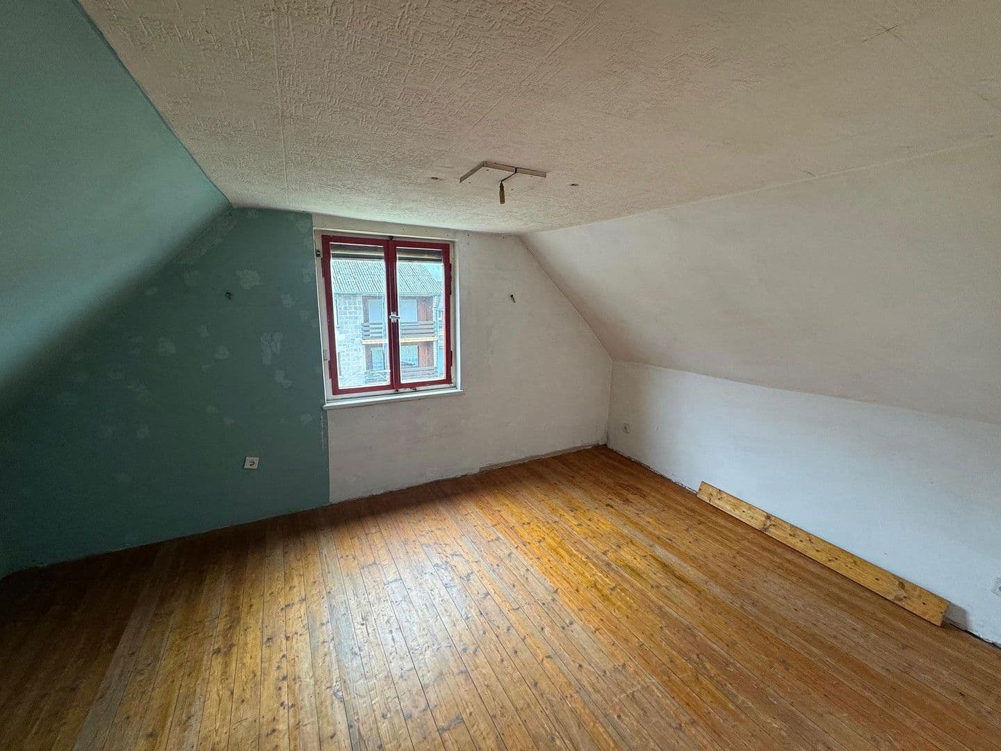 Predaj domu 95 m², pozemek 273 m², Rheinstr. 4, Hartenfels, Porýnie-Falcko Predaj domu 95 m², pozemek 273 m², Rheinstr. 4, Hartenfels, Porýnie-Falcko