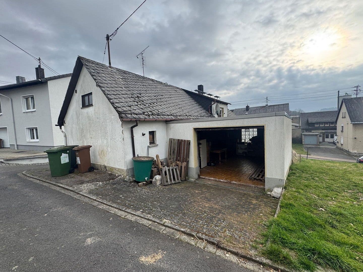 Predaj domu 95 m², pozemek 273 m², Rheinstr. 4, Hartenfels, Porýnie-Falcko Predaj domu 95 m², pozemek 273 m², Rheinstr. 4, Hartenfels, Porýnie-Falcko